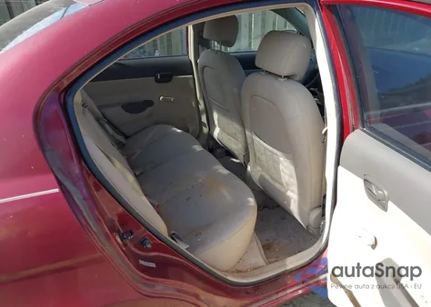 2006 Hyundai Accent Gls z USA, uszkodzony, nr VIN KMHCN46C26U014888